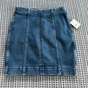 Free People Modern Femme Denim Mini Skirt Size 0 Medium Wash BRAND NEW WITH TAGS
